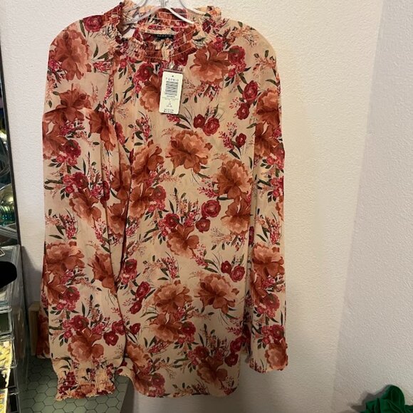NWT floral pink Torrid mock turtleneck size 3 - Picture 1 of 7